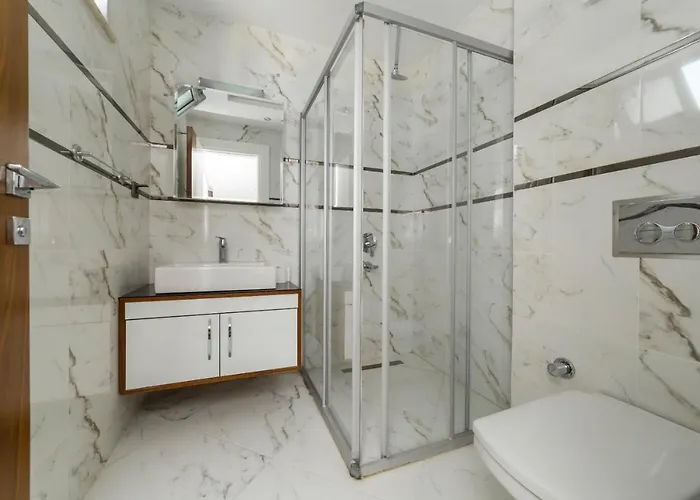 Tema Lara Appartement *